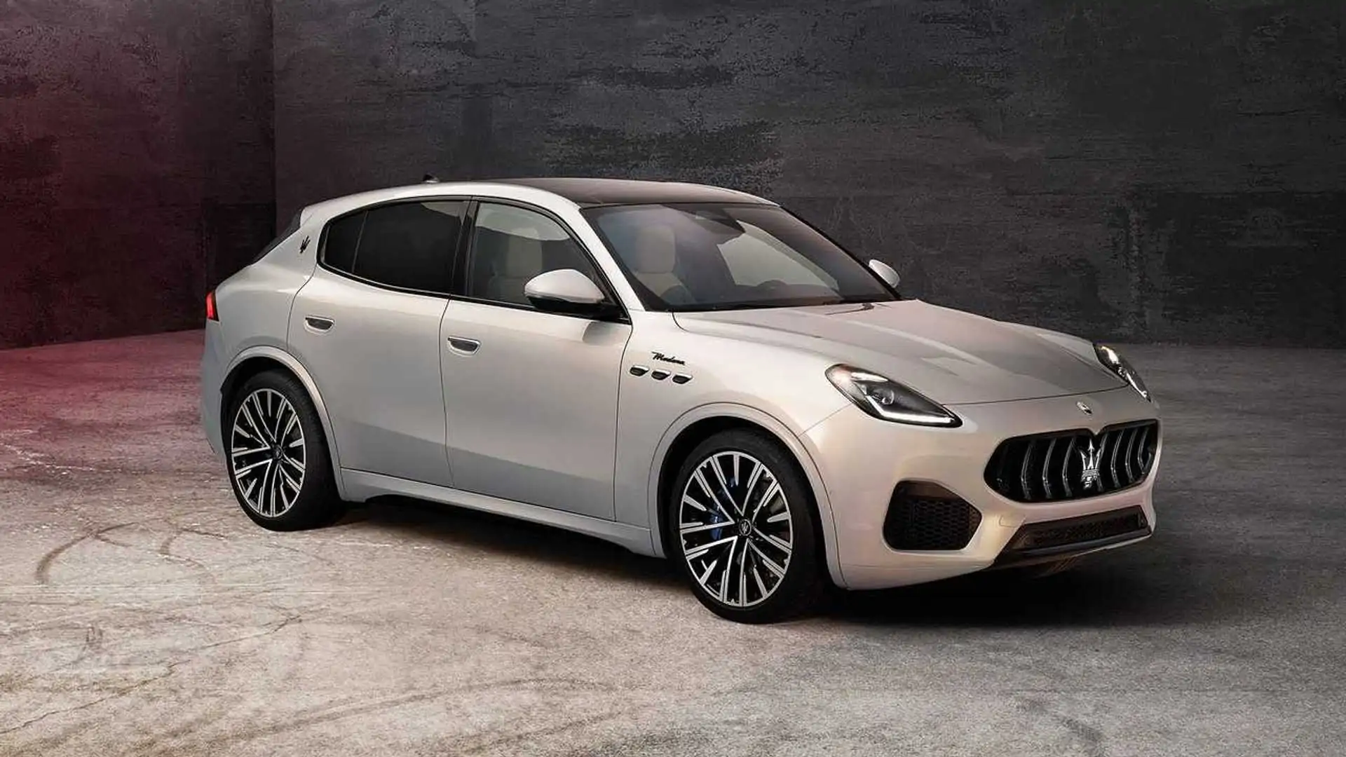 Maserati Grecale a noleggio