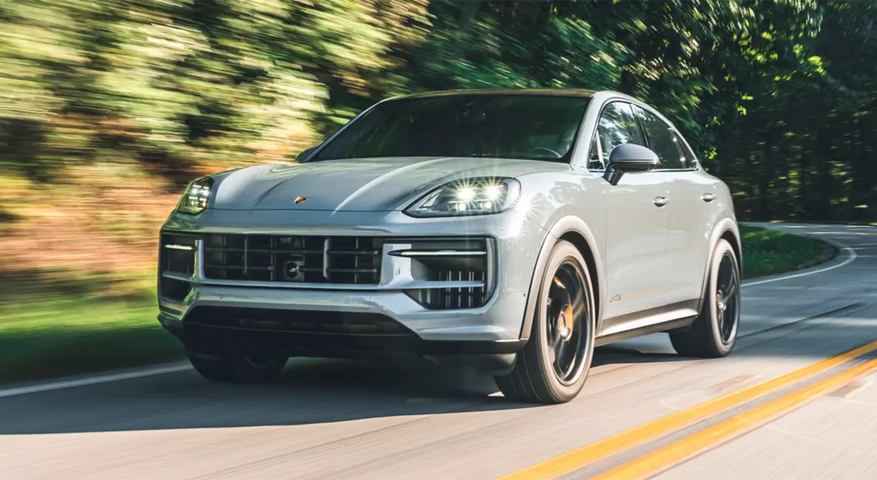 Porsche Cayenne Coupè a noleggio